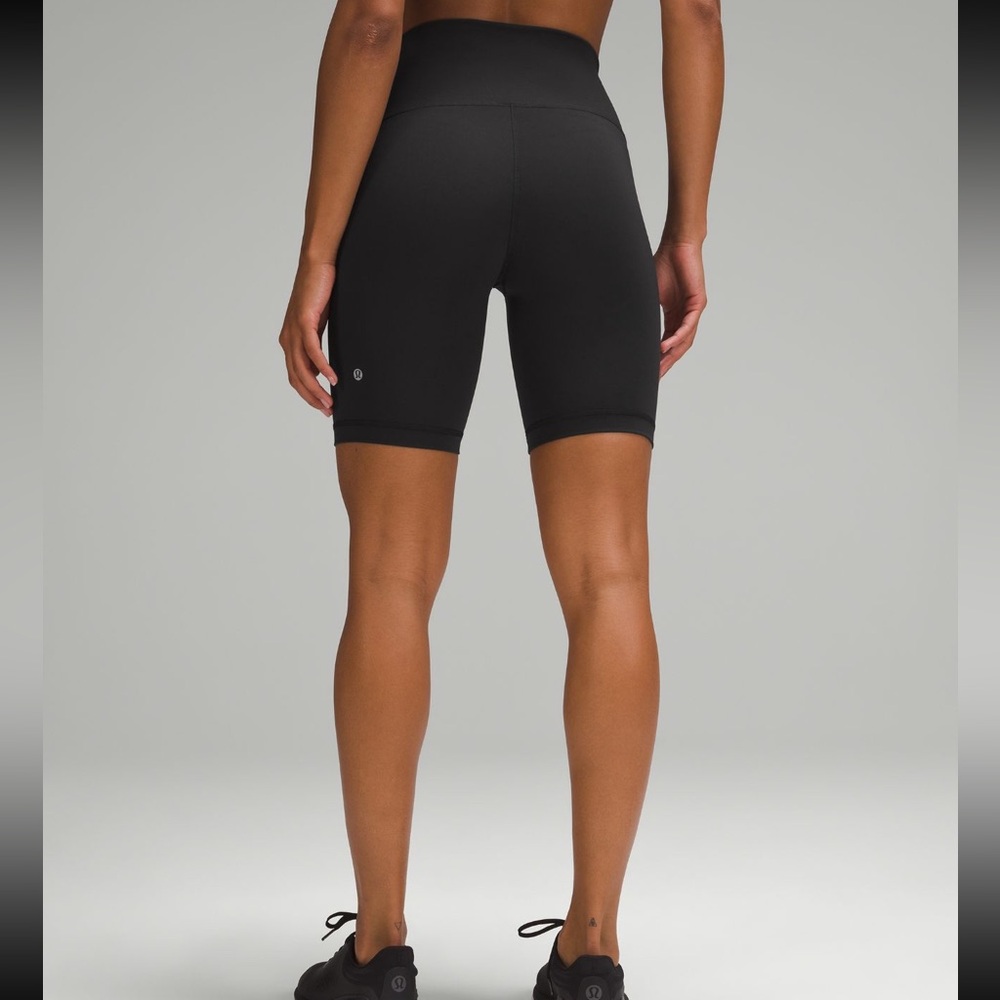 NWT lululemon Wunder Train HR Short 8" Size 4
